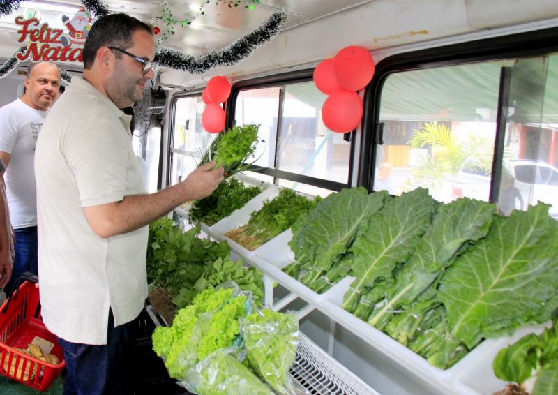 Prefeito em exercício Erick Monteiro Visita o Varejão Móvel