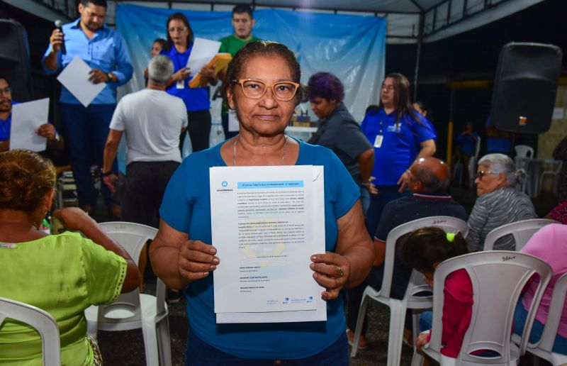 Entrega de Títulos de Propriedade na Comunidade Novo Horizonte no Bairro Levilândia