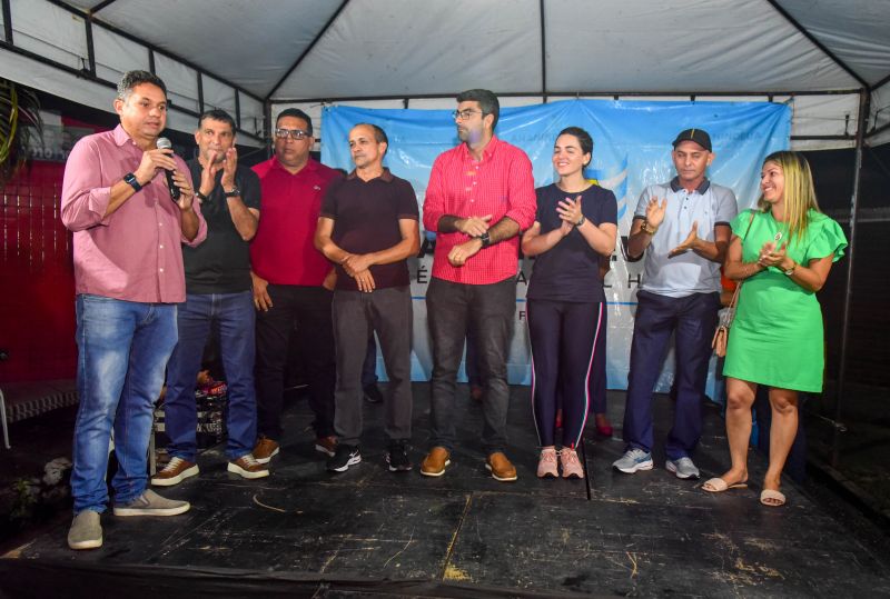 Entrega de Títulos de Propriedade na Comunidade Novo Horizonte no Bairro Levilândia