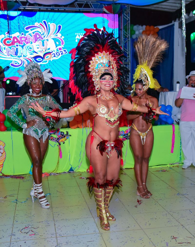 Baile de Máscaras da Melhor Idade no clube Asbep