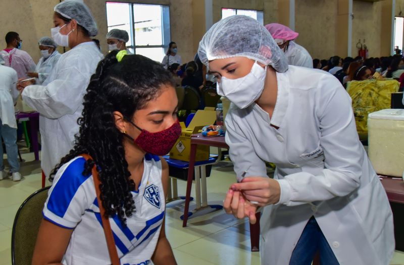 Vacinação Jovens de 18 anos no Templo Labaredas de Fogo