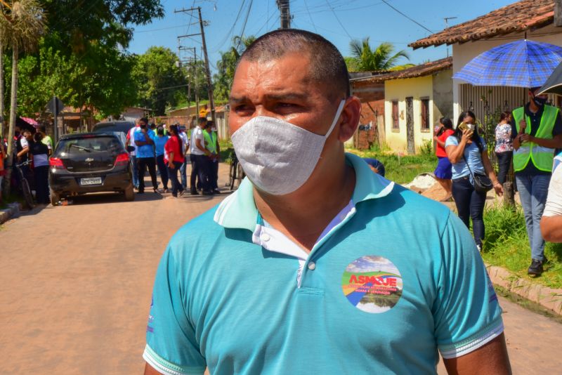 Assinatura Ordem de Serviços das Obras de Infraestrutura, Saneamento Básico e Pavimentação Asfáltica na Comunidade Moura em Águas Lindas