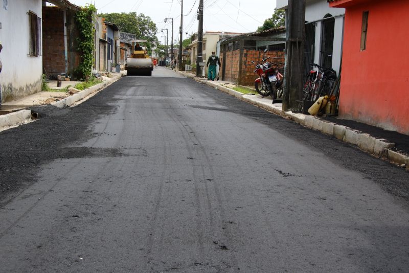 Pavimentação Asfáltica da Alameda Cafezal no bairro do Icuí