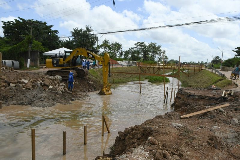 Obras no Trecho do Canal das Toras com a rua 2 de Junho