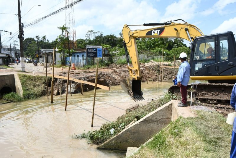 Obras no Trecho do Canal das Toras com a rua 2 de Junho