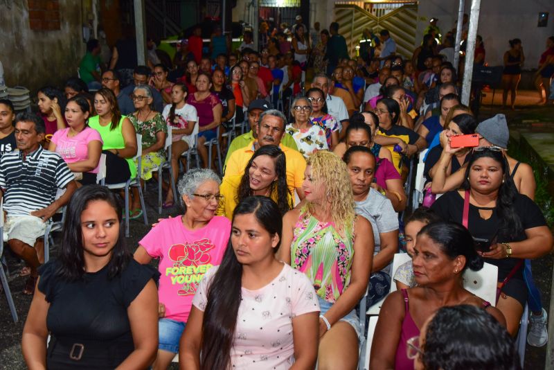 Entrega de Títulos de Propriedade no Conjunto Montes das Oliveiras o bairro 40 Horas