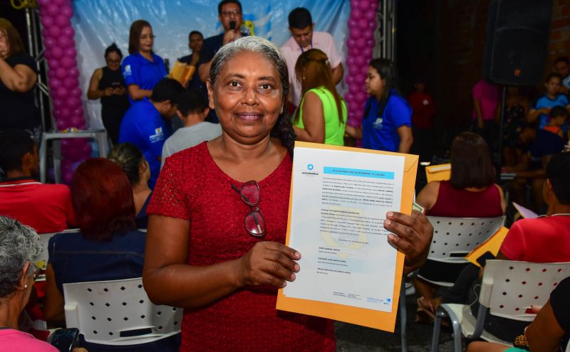 Entrega de Títulos de Propriedade no Conjunto Montes das Oliveiras o bairro 40 Horas