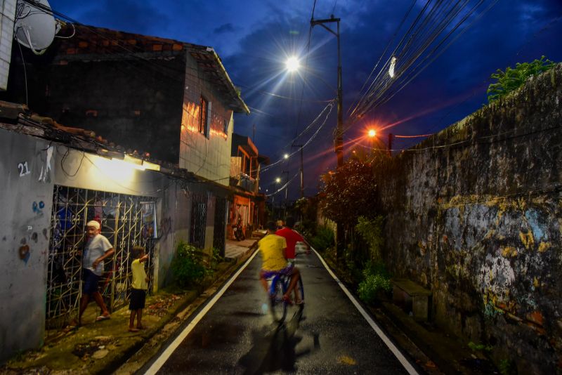 Inauguração da rua Pavimentada, Sinalizada e com Iluminação em Led no Bairro do Jaderlândia