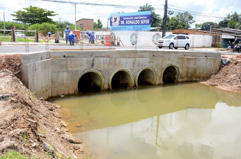 Obras na ponte da rua 2 De Junho com o canal da Toras sendo Concluída – Águas Brancas