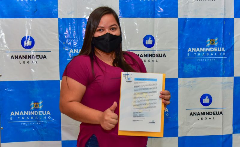 Ato de Entrega de Títulos de Propriedade da Vila Nascimento no bairro Curuçambá