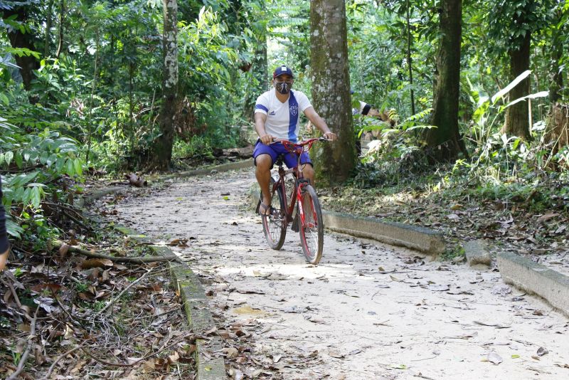 Ato de Assinatura de Ordem de Serviço para Revitalização dos Bosques Marajoara e Uirapurú no conjunto Julia Seffer