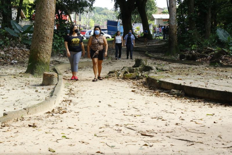 Ato de Assinatura de Ordem de Serviço para Revitalização dos Bosques Marajoara e Uirapurú no conjunto Julia Seffer