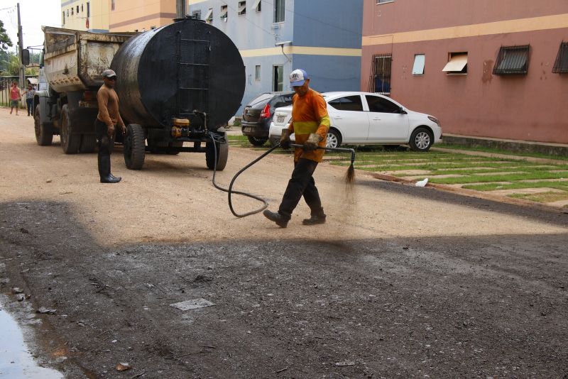 Preparo para receber o asfalto o residencial portal do Aurá