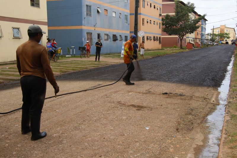 Preparo para receber o asfalto o residencial portal do Aurá