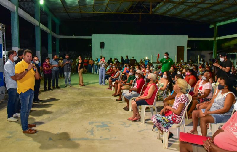 Entrega de 580 Títulos de Propriedade na comunidade Malvinas, clube Israel Vasconcelos no bairro Maguari