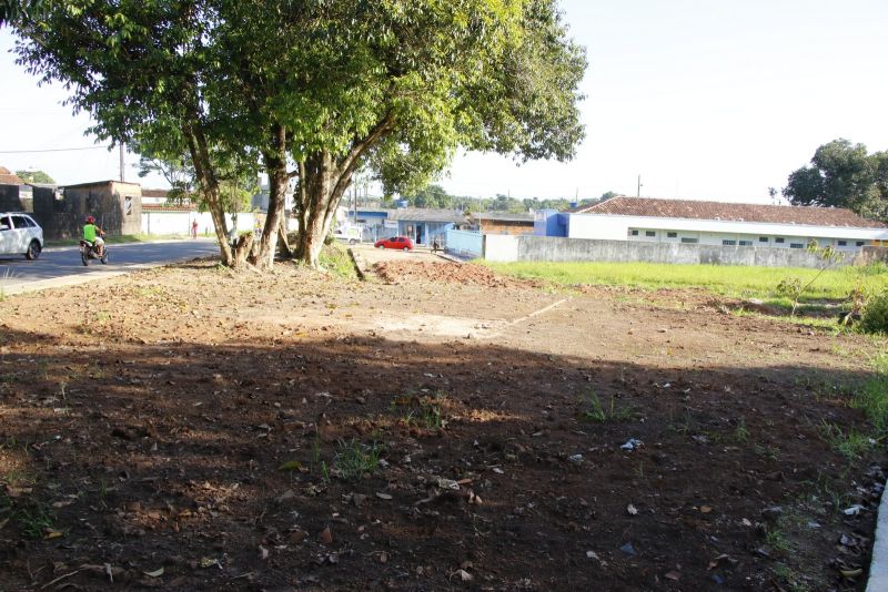 Assinatura da ordem de serviço de construção da nova Praça Pública no bairro Do Icui