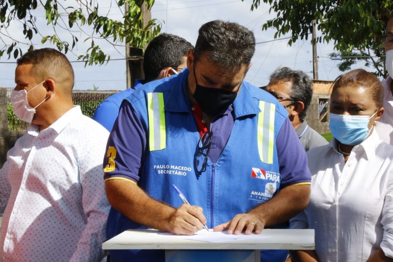 Assinatura da ordem de serviço de construção da nova Praça Pública no bairro Do Icui