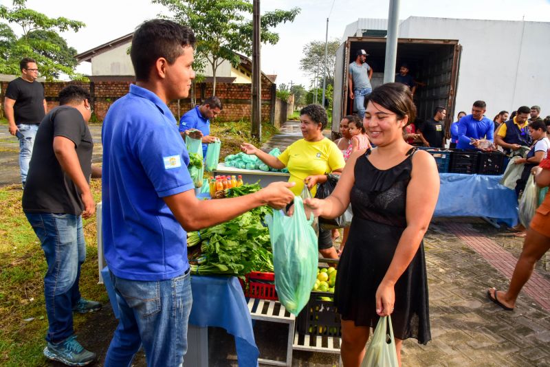 Doação de peixes nos CRAS de Ananindeua