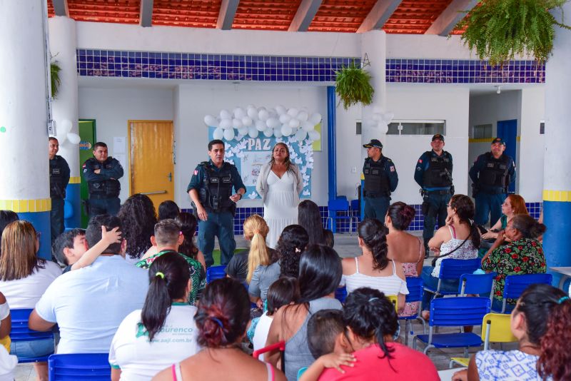 Reunião com os Pais, Professores, Guarda Civil Municipal e Polícia Militar na CMREI Sebastiana Paes Barreto