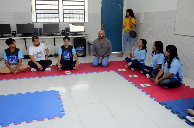 Lançamento das Tertúlias Literárias com entrega de Acervo