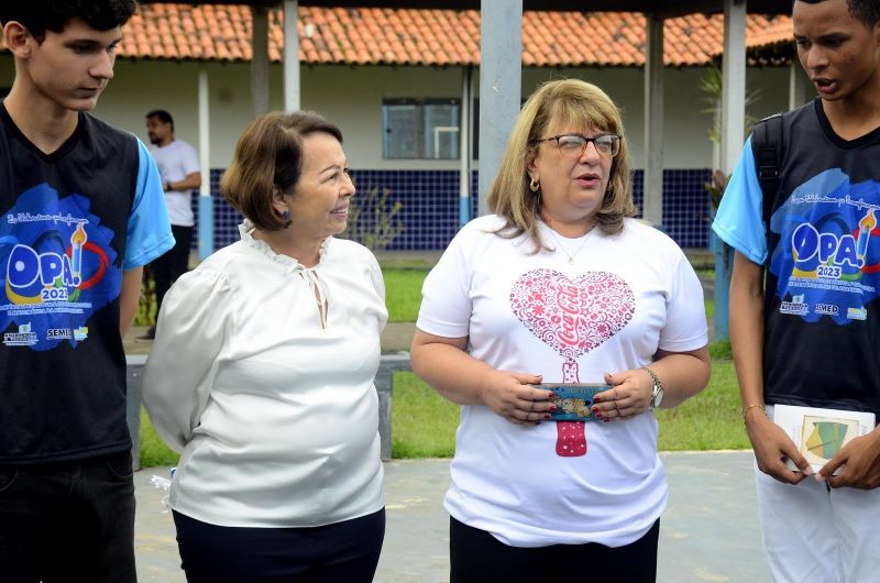 Lançamento das Tertúlias Literárias com entrega de Acervo