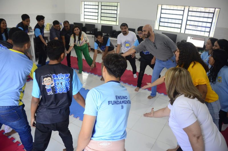 Lançamento das Tertúlias Literárias com entrega de Acervo