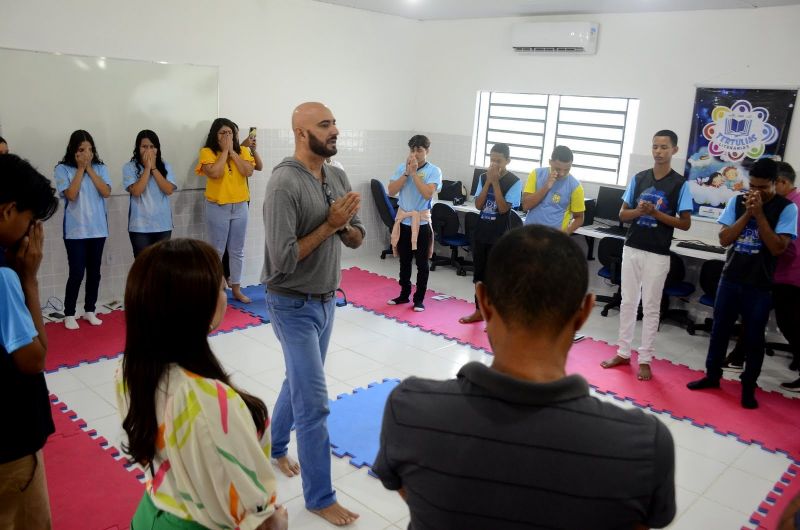 Lançamento das Tertúlias Literárias com entrega de Acervo