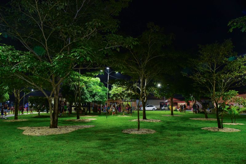 Inauguração da Praça Bosque no conjunto Geraldo Palmeira Quadra 6 - Distrito Industrial