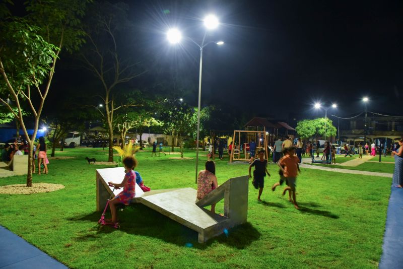 Inauguração da Praça Bosque no conjunto Geraldo Palmeira Quadra 6 - Distrito Industrial