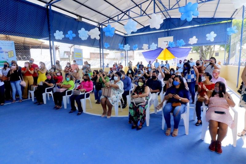 Entrega da Escola José Maria Morais e Silva no bairro Centro