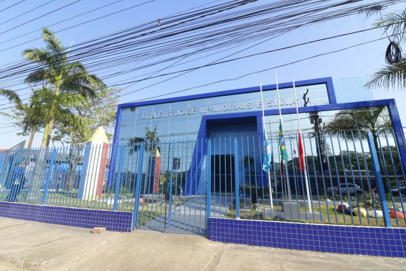 Entrega da Escola José Maria Morais e Silva no bairro Centro