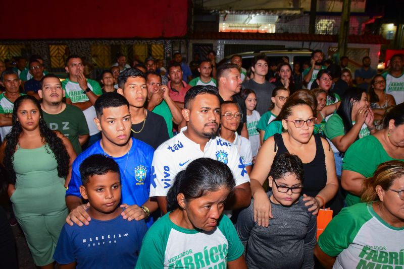 Assinatura de Ordem de Serviço para Pavimentação Asfáltica da rua Do Fio no bairro Maguari