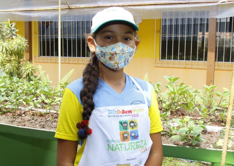 Horta na Escola Machado de Assis no bairro Guanabara