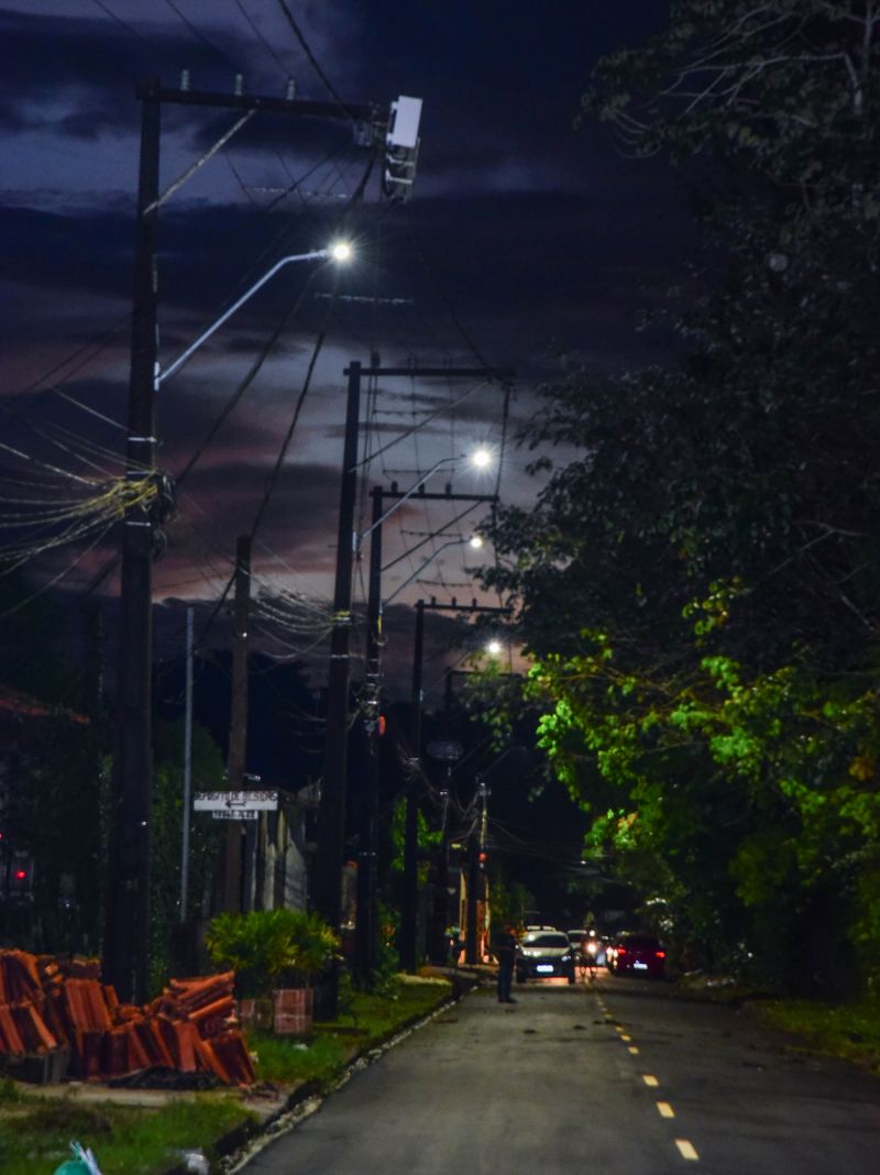 Inauguração Asfáltica das ruas da Comunidade Padre Cícero, Tio Patinhas Área I no bairro Águas Lindas