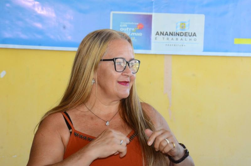 Entrega de Óculos para pacientes atendidos na Ação Corujão da Saúde no bairro do Levilândia