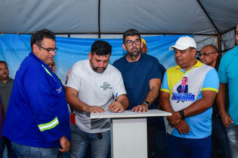 Assinatura de Ordem de Serviço para Revitalização de ruas do conjunto Terra Santa no bairro do Jaderlândia