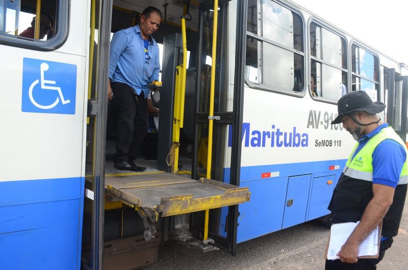 Ação de Fiscalização nos Ônibus em Conjunto com Semutran, Detran e Ministério Público