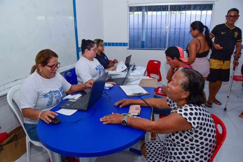 Corujão da Saúde na escola Lúcia Wanderley no bairro Guanabara