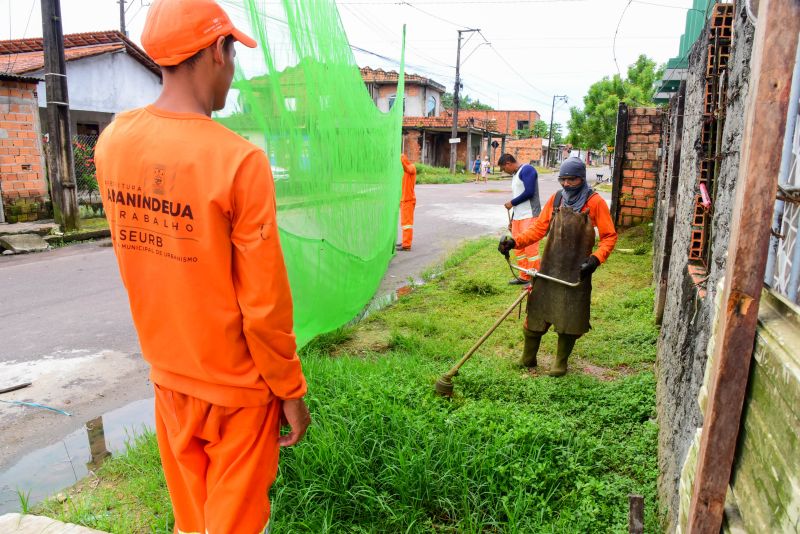 Programa Prefeitura Em Movimento, Imagens de roçagem e limpeza da rua Antonio Concelheiro na comunidade Marighella no Aurá