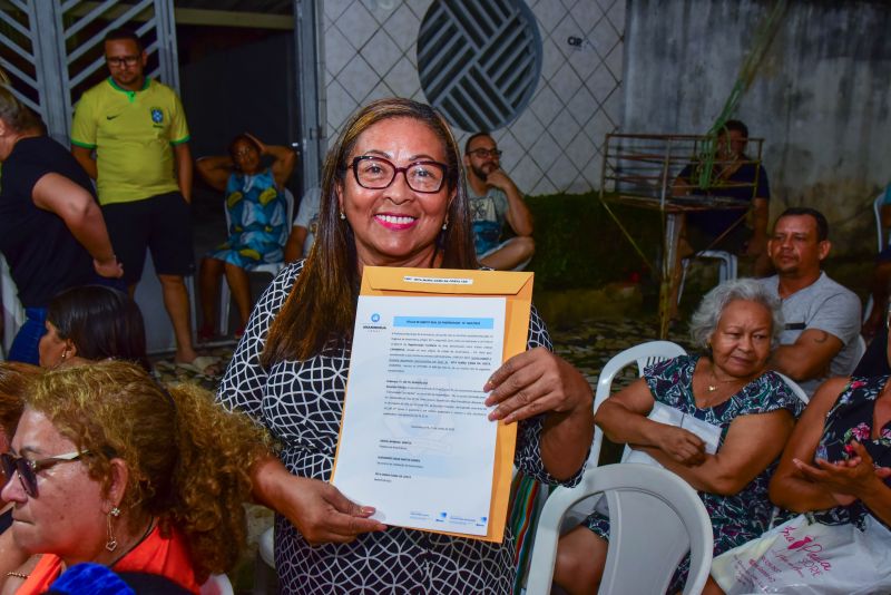 Entrega de Títulos de Propriedade na comunidade Canabrava, Cidade Nova Vll