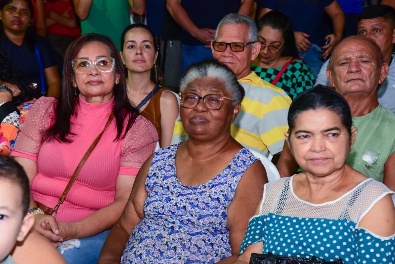 Entrega de Títulos de Propriedade na Comunidade Muralha no bairro Maguari