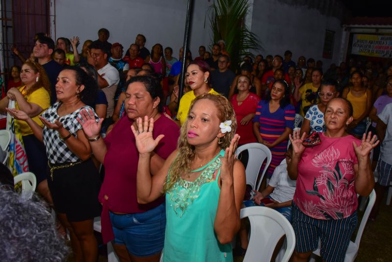 Entrega de Títulos de Propriedade na Comunidade Muralha no bairro Maguari