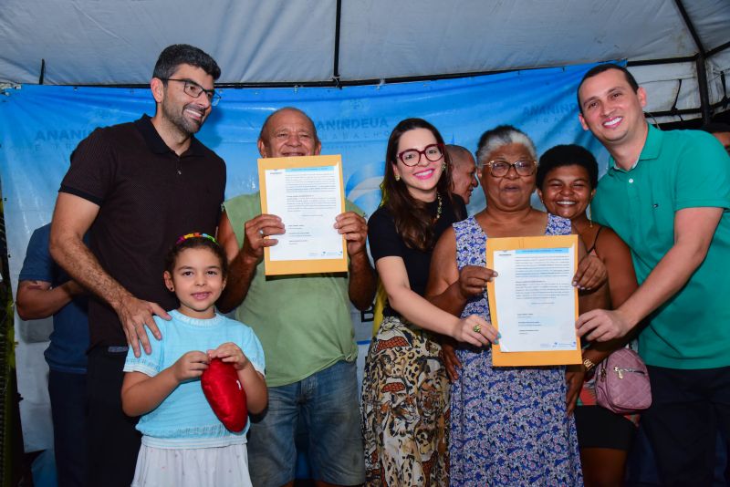 Entrega de Títulos de Propriedade na Comunidade Muralha no bairro Maguari