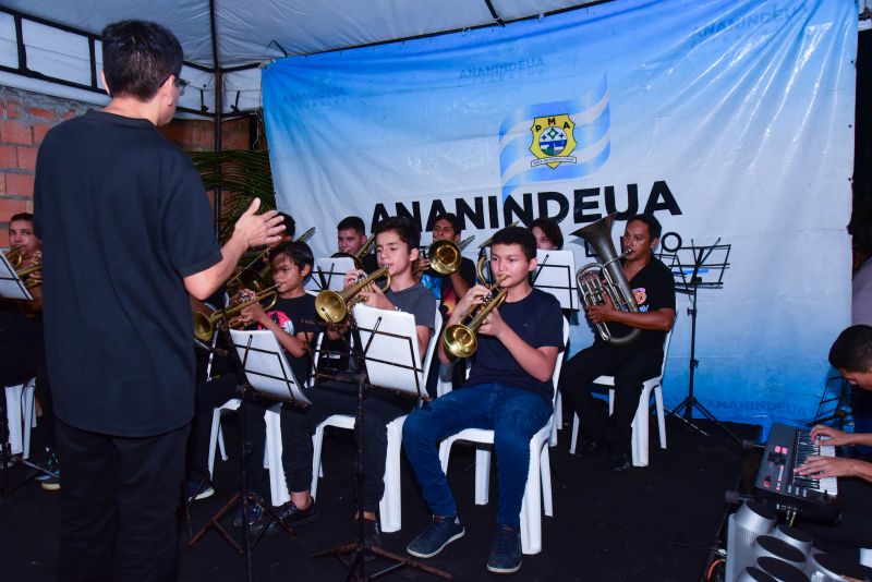 Entrega de Títulos de Propriedade na Comunidade Muralha no bairro Maguari