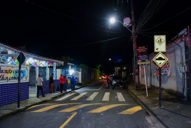 Inauguração asfáltica da rua Jardim Il no bairro Levilândia