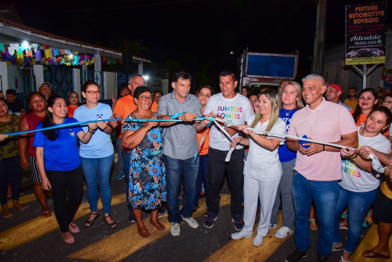 Inauguração asfáltica da rua Jardim Il no bairro Levilândia