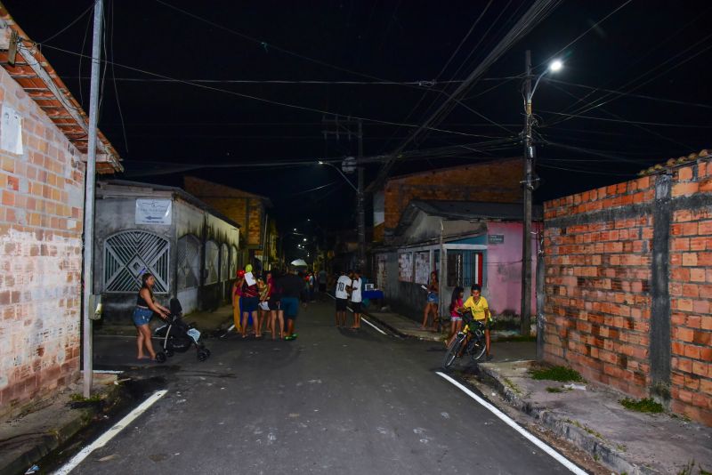 Inauguração das ruas da comunidade Helderlândia no Distrito Industrial