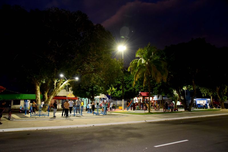 Inauguração da Praça Alessandro Melúl na Cidade Nova