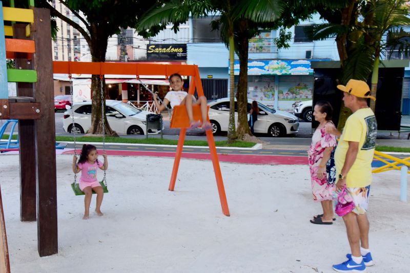 Inauguração da Praça Alessandro Melúl na Cidade Nova