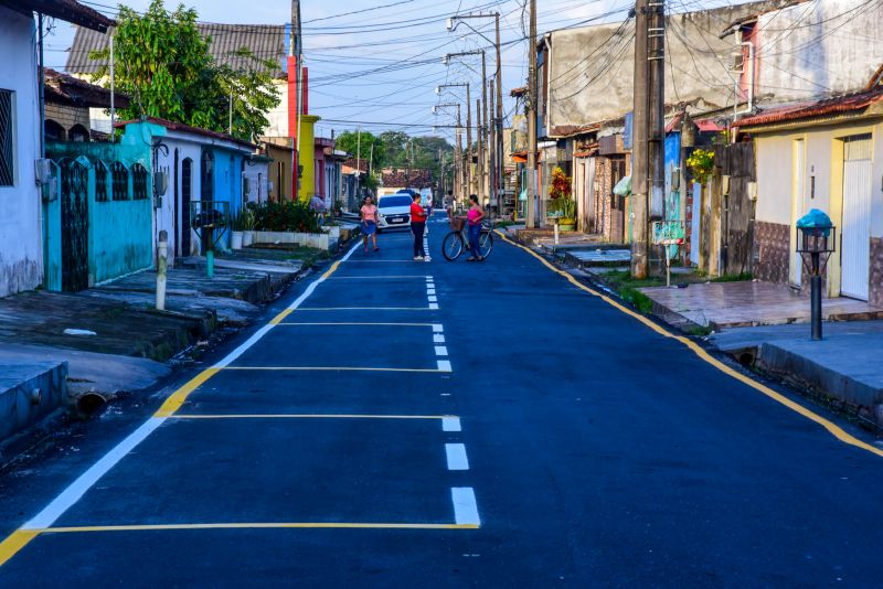 Inauguração de ruas pavimentadas nas We´s 55,56,57,58,60,61 E 62 no conjunto Guajará I